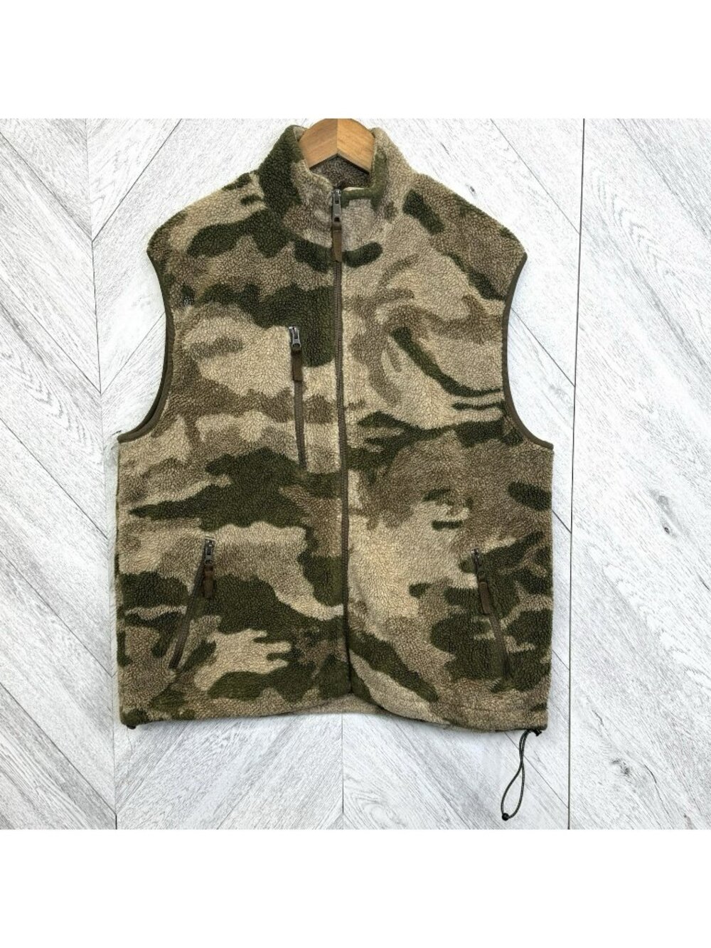 Cabela's Outfitter Camo Berber Fleece Windshear Vest Mens Large Outdoor Hunting